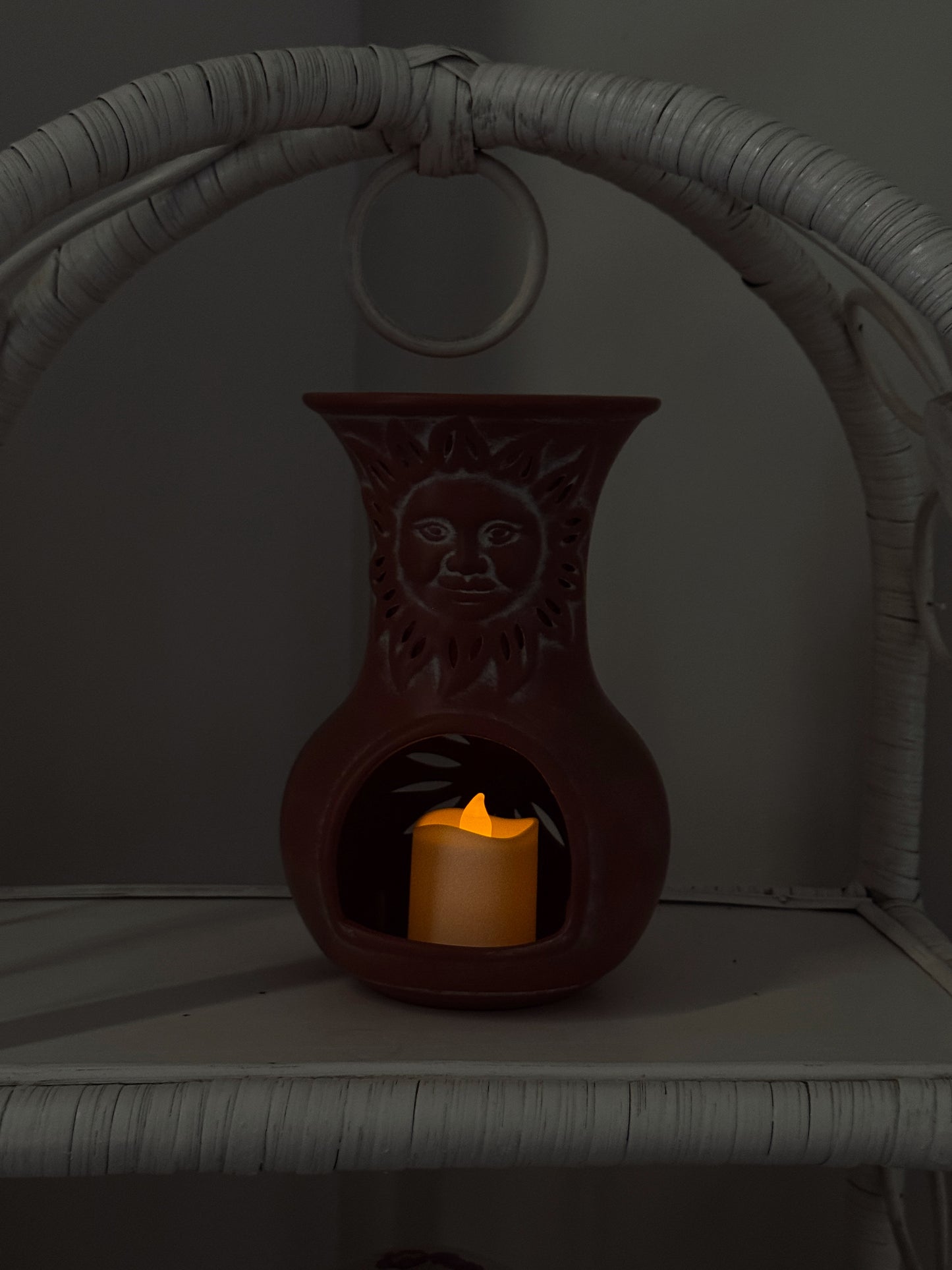 PartyLite Celestial Sun Tealight Holder – Vintage Terracotta Sun Face Candle Warmer