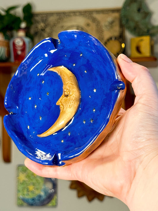 Handmade 90s Celestial Moon Ashtray – 6” Polymer Clay Starry Night Smoking Tray – Blue & Gold Resin Ashtray