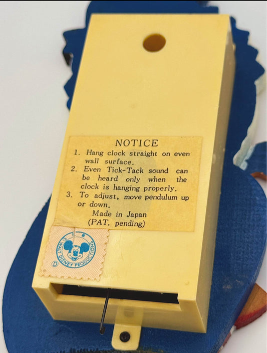Vintage Disney Donald Duck Wind-Up Wall Clock Japan Moving Eyes No Pendulum