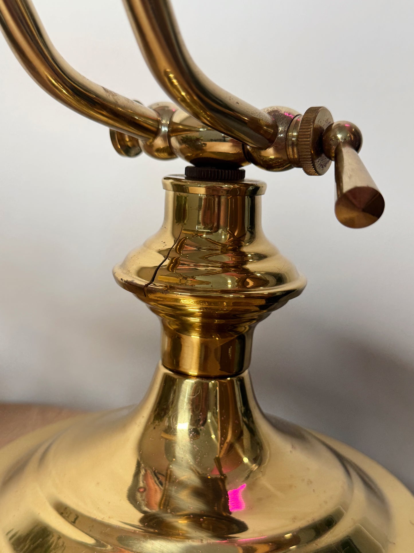 MCM Antique Brass Banker’s Lamp – Vintage Articulating Desk Lamp – Dimmable – Mid-Century Modern