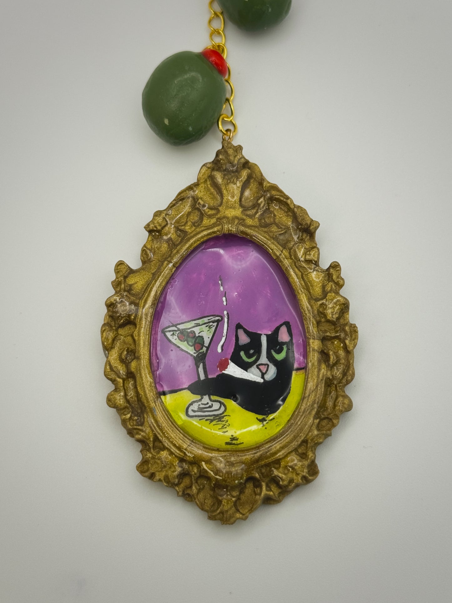 Vintage Frame Martini Cat Keychain – Handmade Polymer Clay Bag Charm