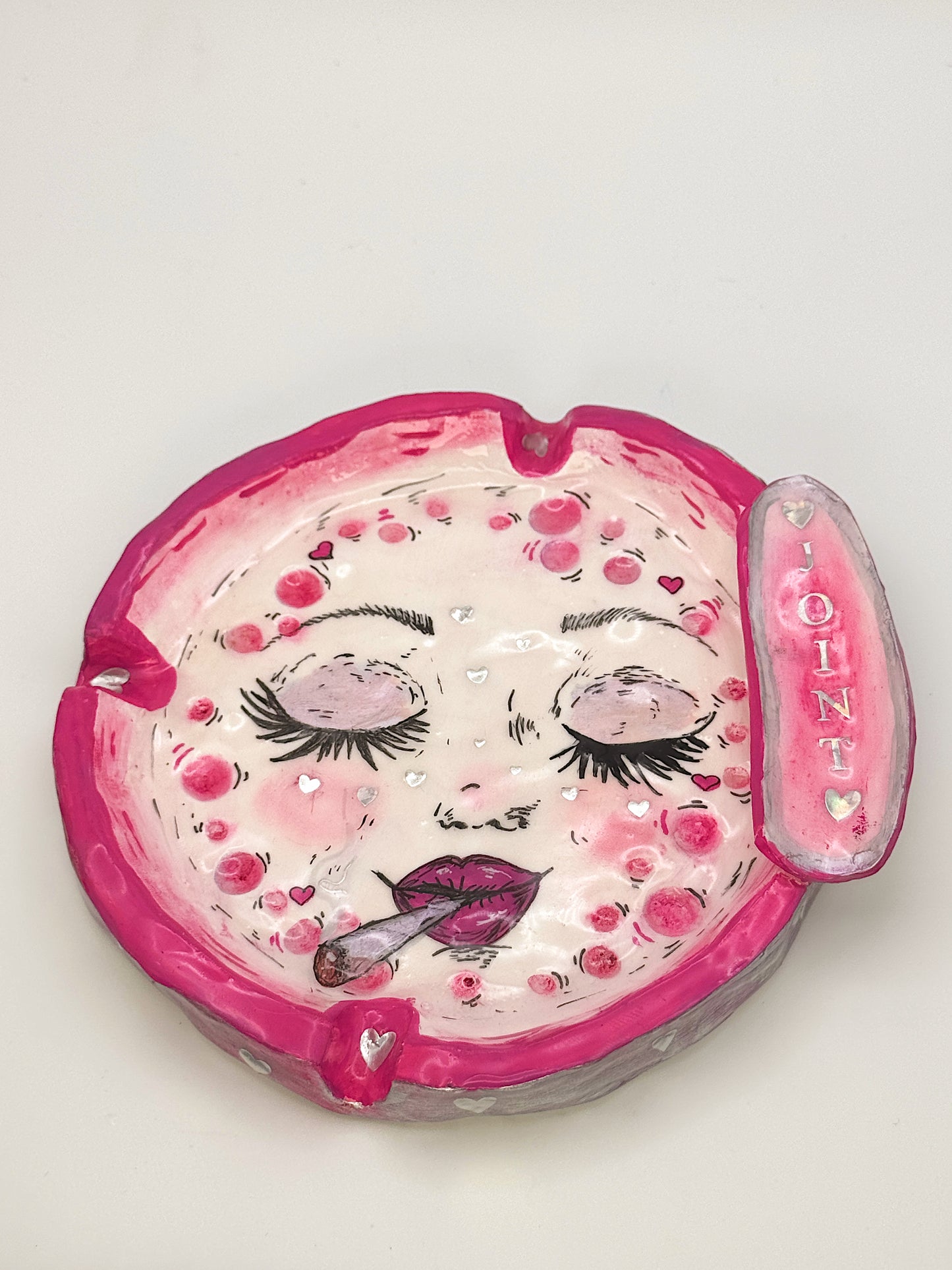 Pink Smoking Moon Ashtray with Joint Holder – Hand-Painted Celestial Moon (5.5”)