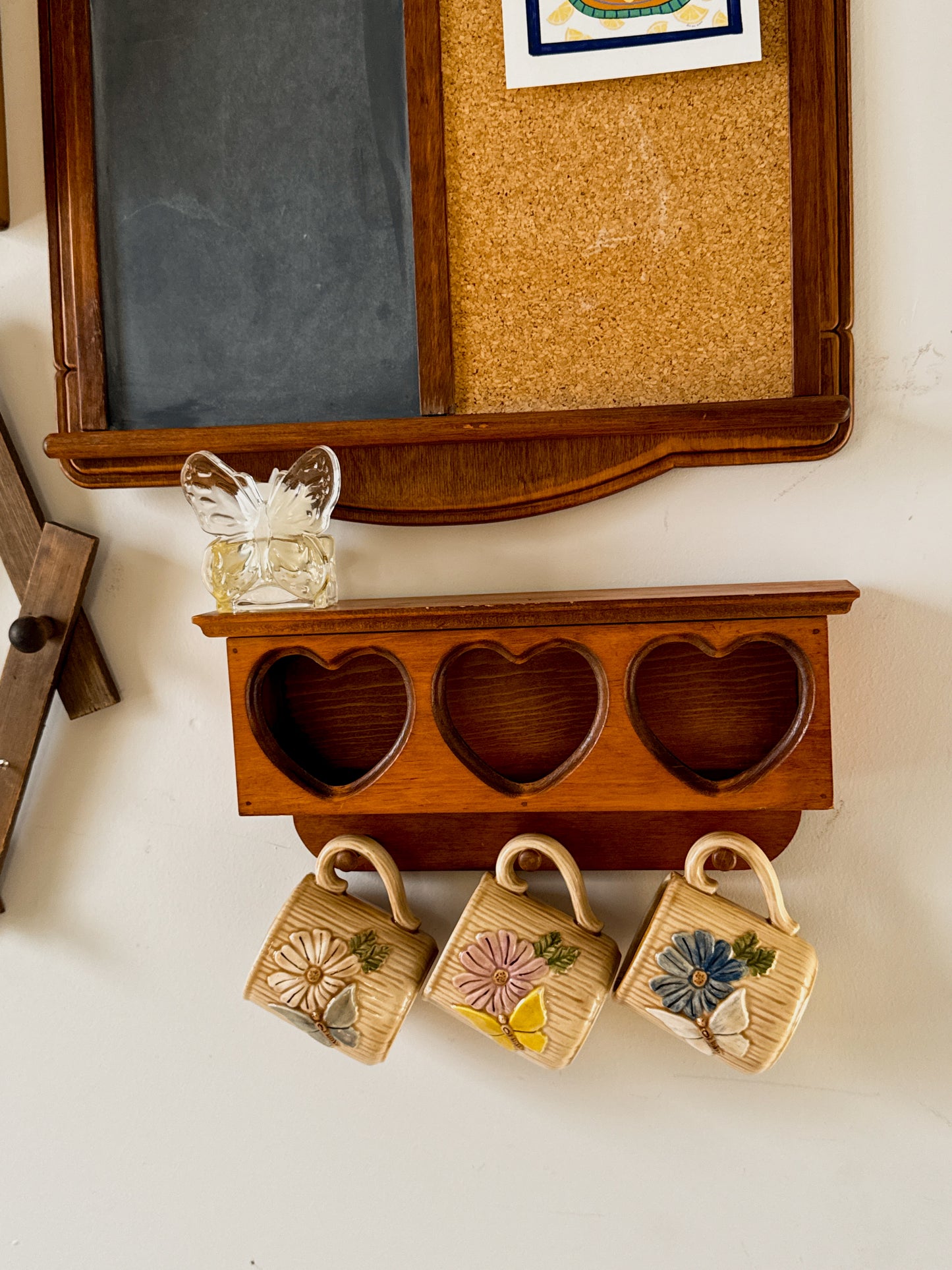 Vintage Wooden Heart Wall Shelf | Mug Rack / Display Shelf