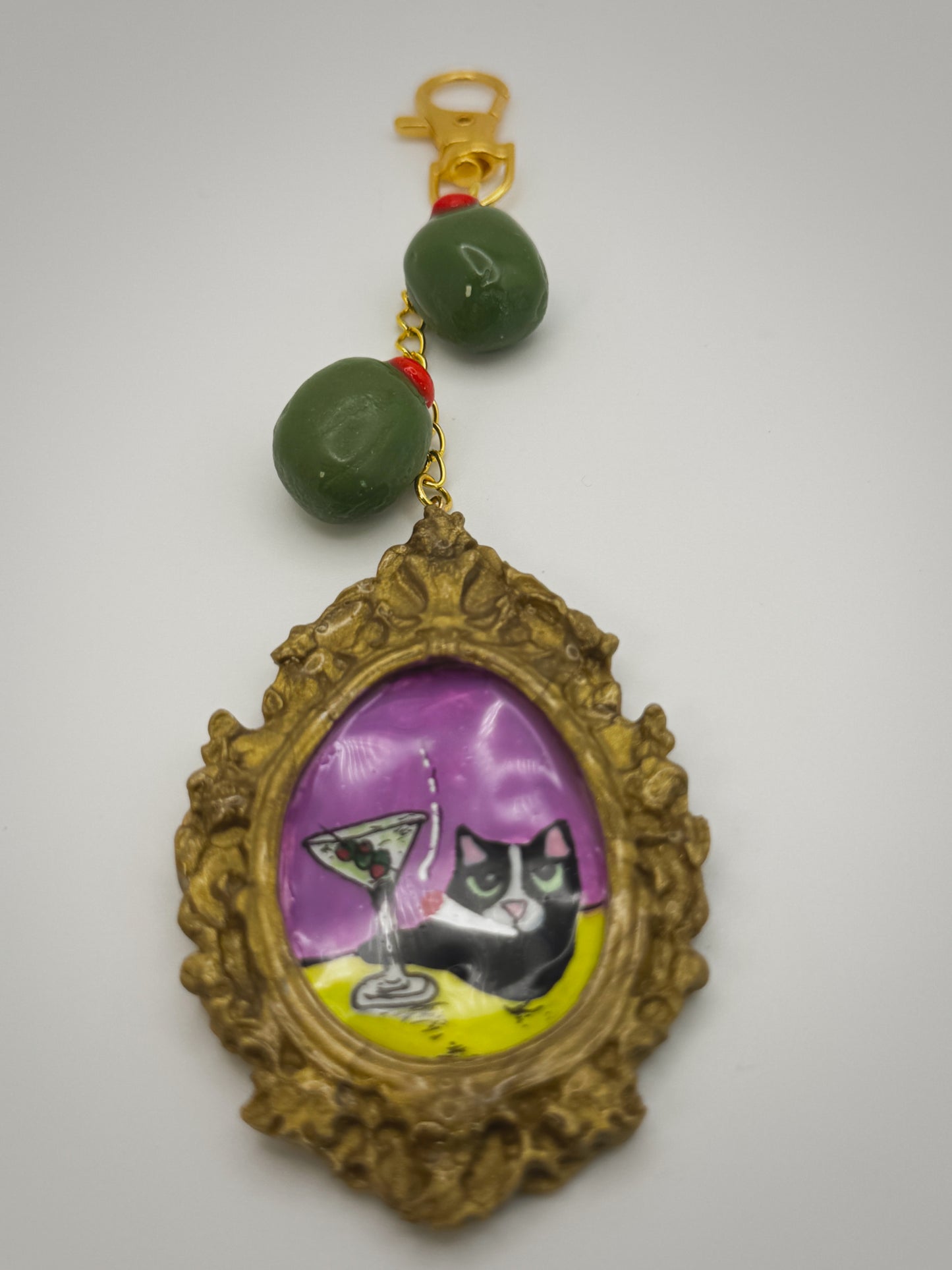 Vintage Frame Martini Cat Keychain – Handmade Polymer Clay Bag Charm