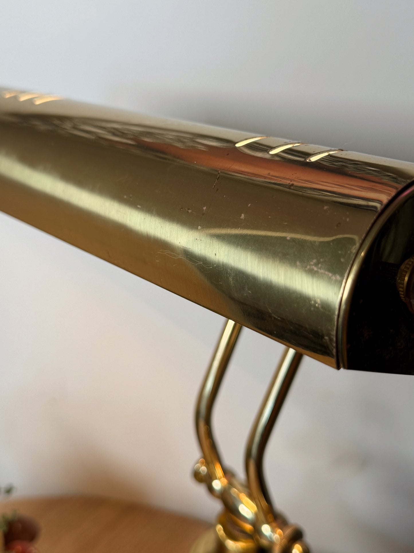 MCM Antique Brass Banker’s Lamp – Vintage Articulating Desk Lamp – Dimmable – Mid-Century Modern
