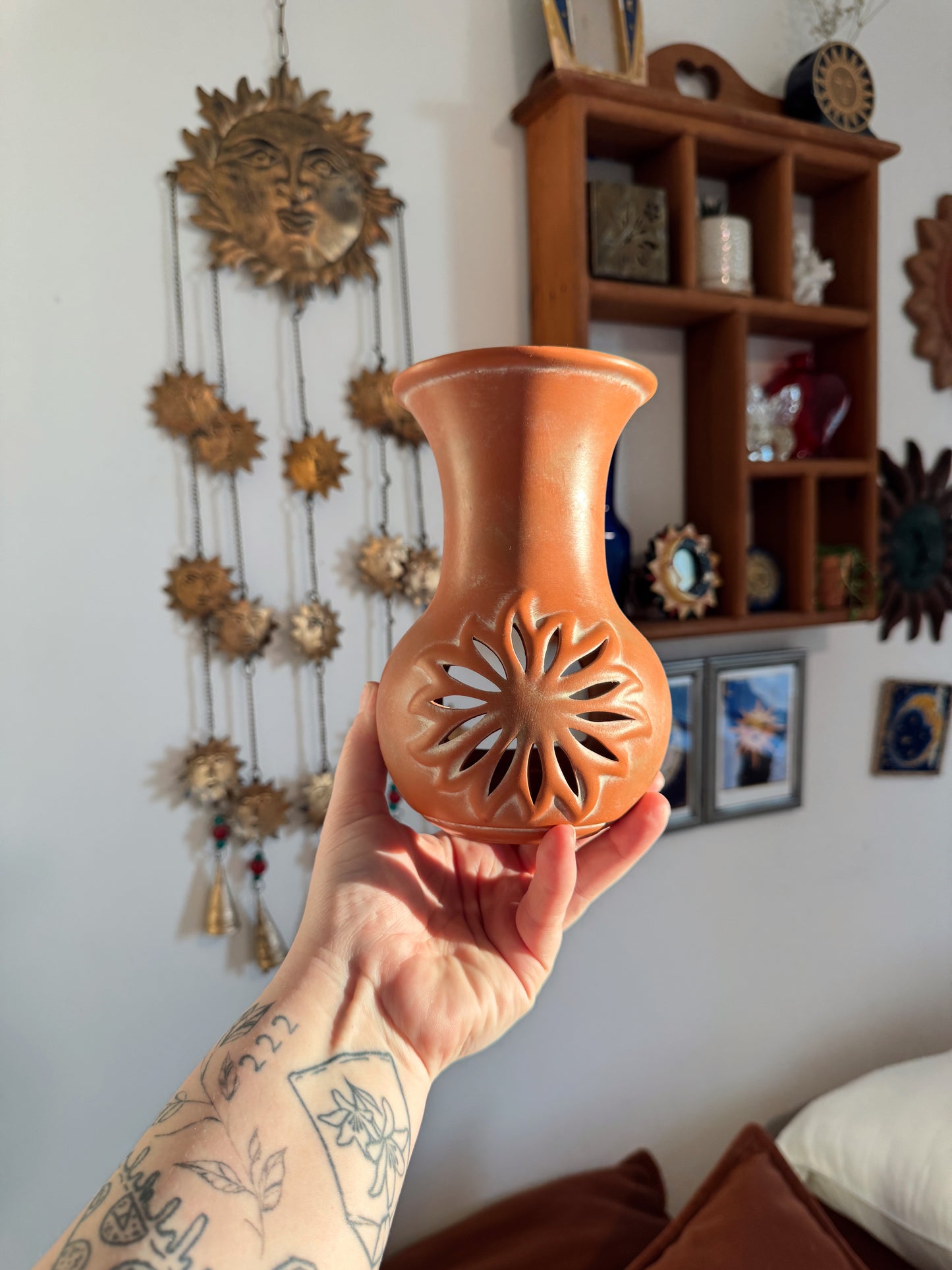 PartyLite Celestial Sun Tealight Holder – Vintage Terracotta Sun Face Candle Warmer