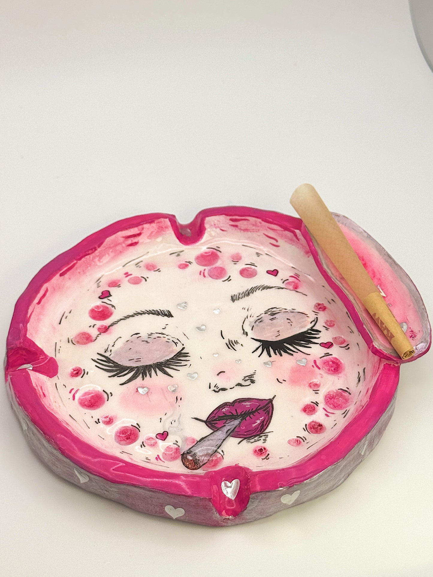 Pink Smoking Moon Ashtray with Joint Holder – Hand-Painted Celestial Moon (5.5”)