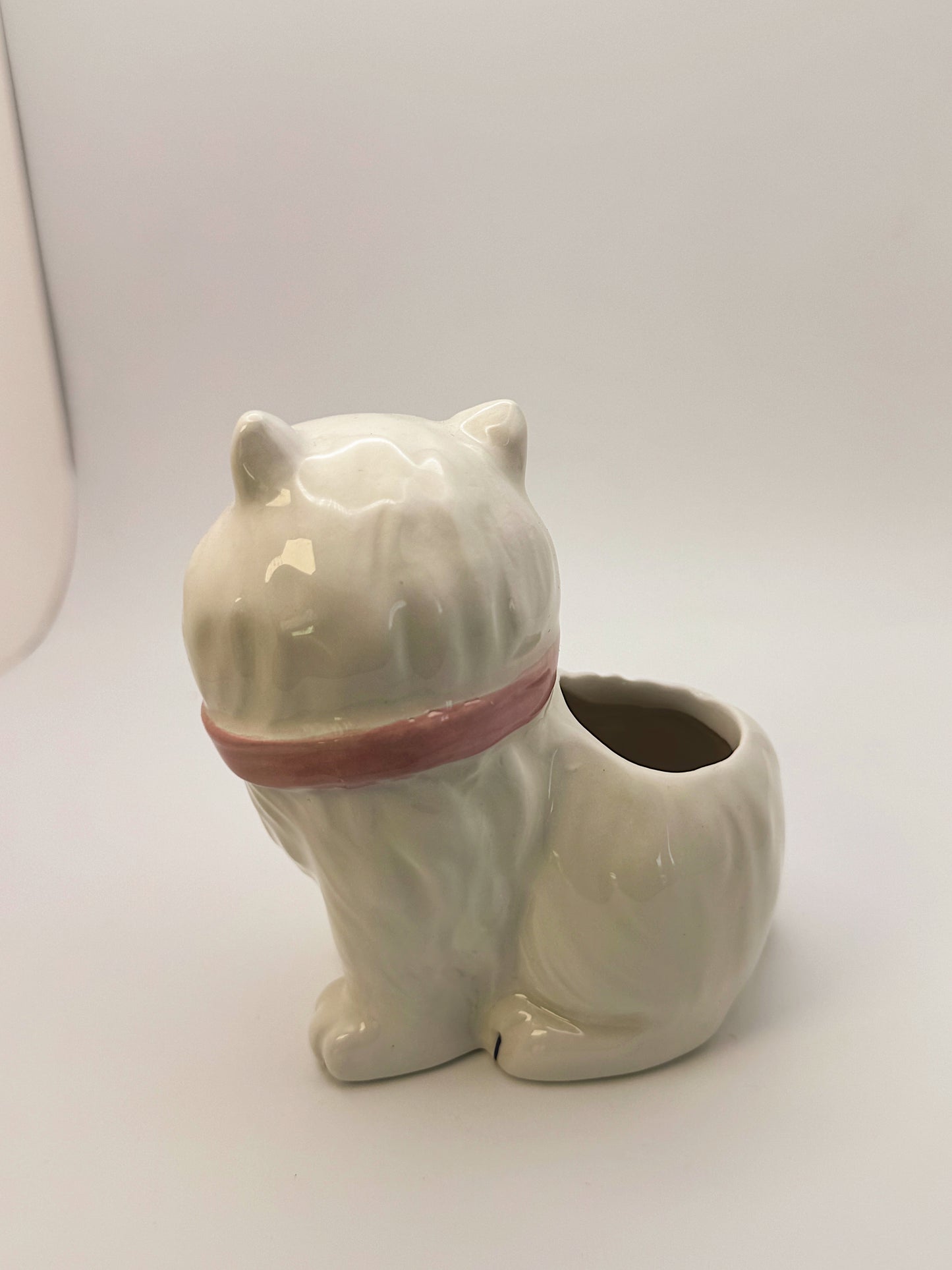 Ceramic Cat Match Holder with Strike Plate – Pink Bow