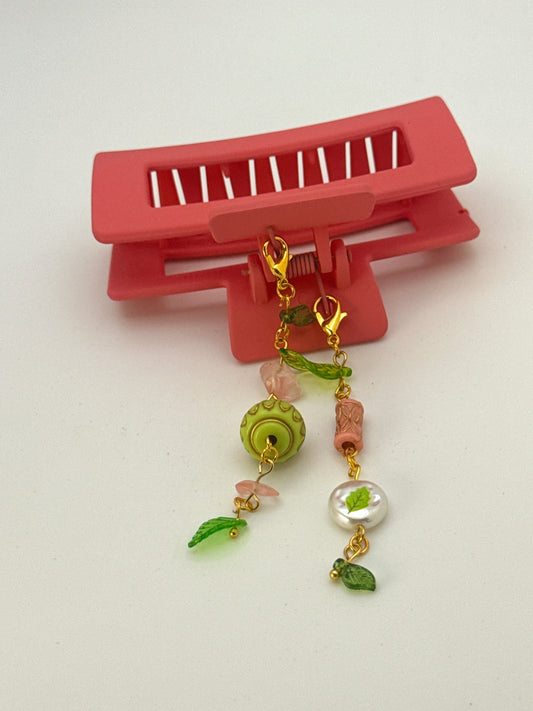 Pink Medium Claw Clip with Handmade Beaded Charms | Removable Charm Clip | 3.1”
