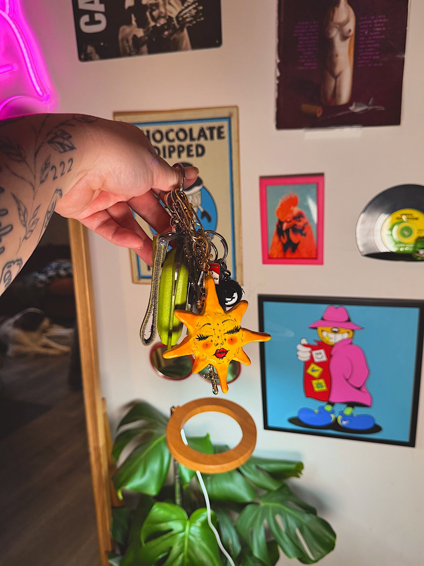 Golden Sun Goddess Keychain – Hand-Sculpted Polymer Clay (3.5–4”)