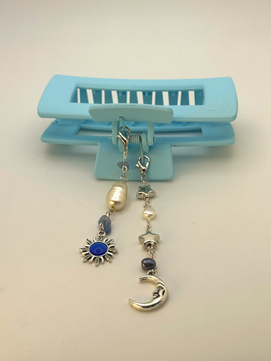 Light Blue Large Claw Clip with Handmade Beaded Charms | Removable Charm Clip | 4.1”