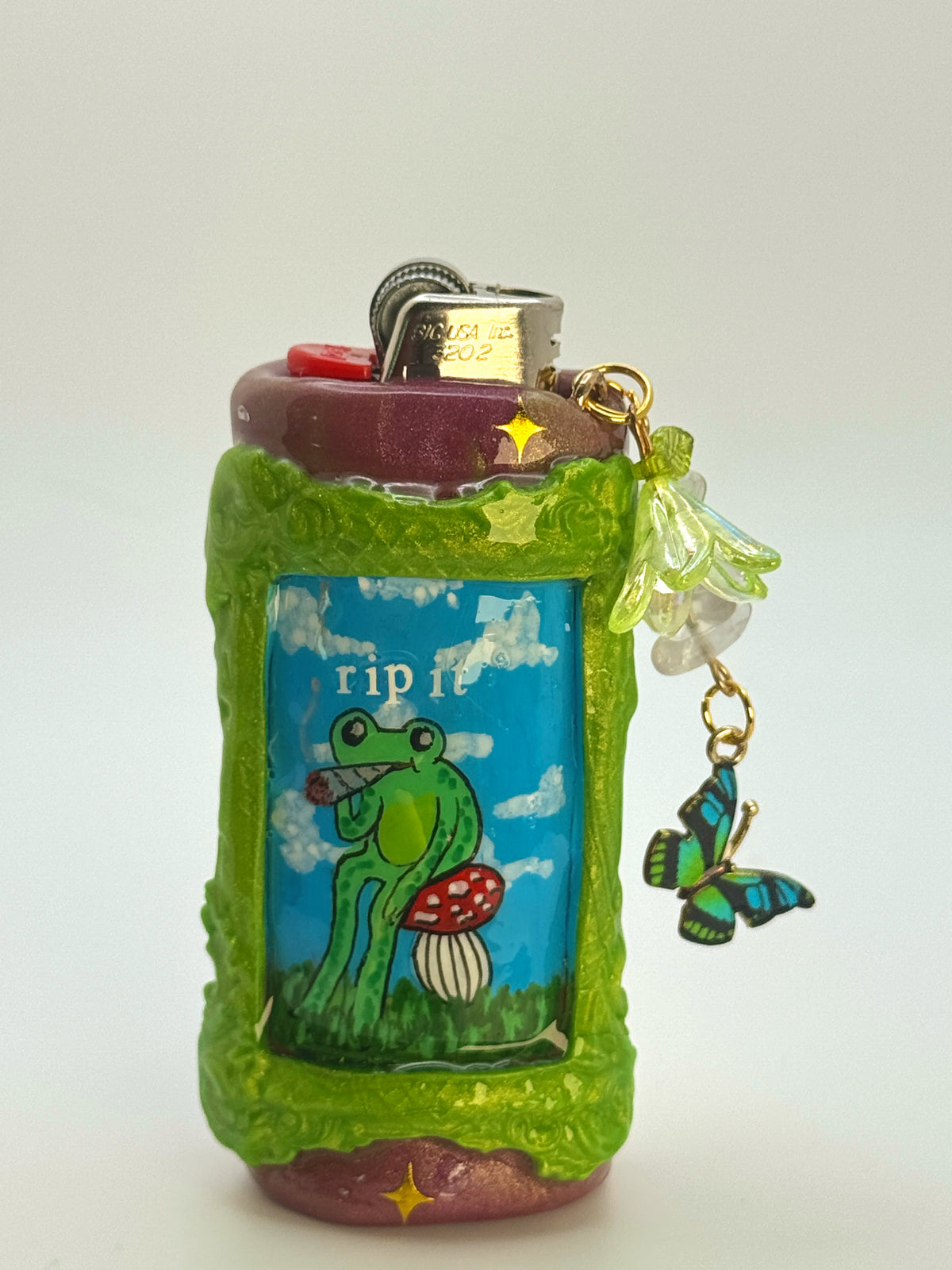 Vintage Frame Rip It Frog Case with charm| Fits Standard Bic | Handmade Polymer Clay Art