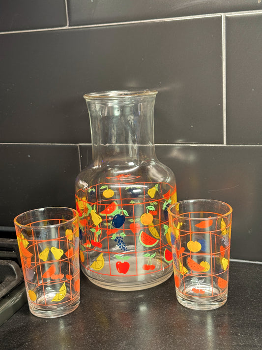 Vintage Fruit Glass Pitcher & Juice Glass Set – Retro Kitchen (3 Pieces)