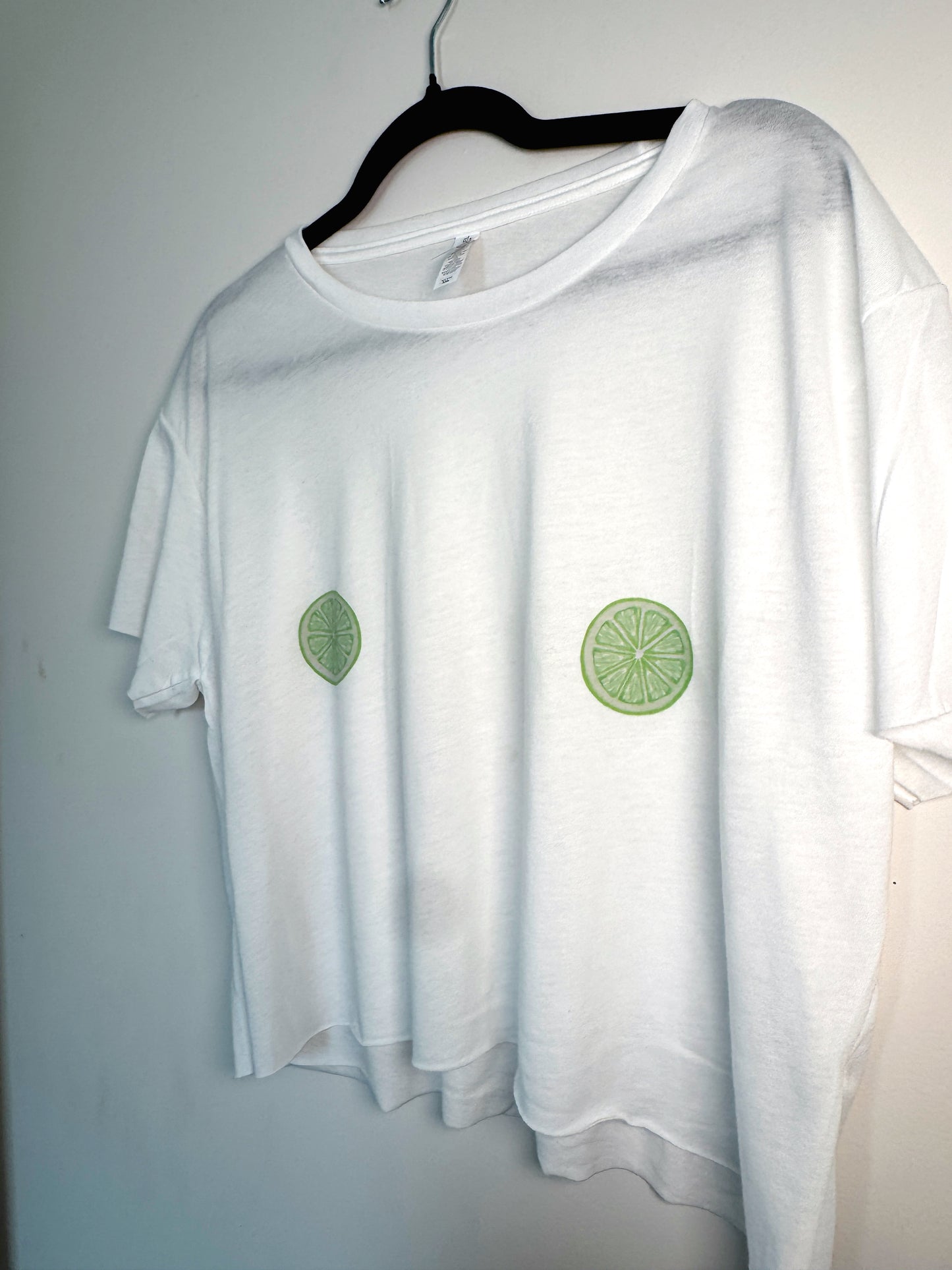 Squeeze These Cropped Tee | Graphic Crop Top (LIME SLICE)