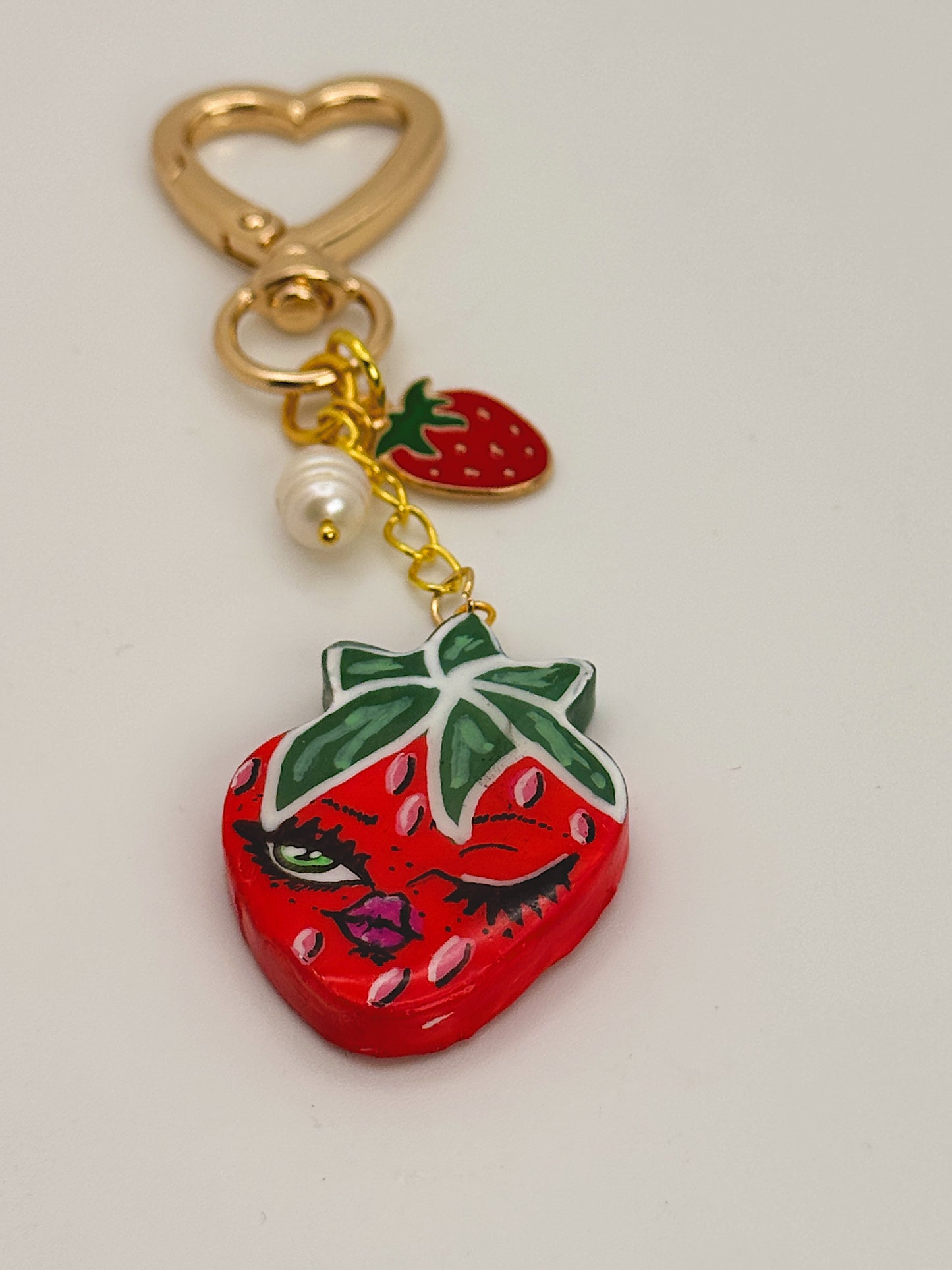 Mini Winking Strawberry Heart Bag Charm – Handmade Strawberry Keychain with Heart Clip and Pearl Charm