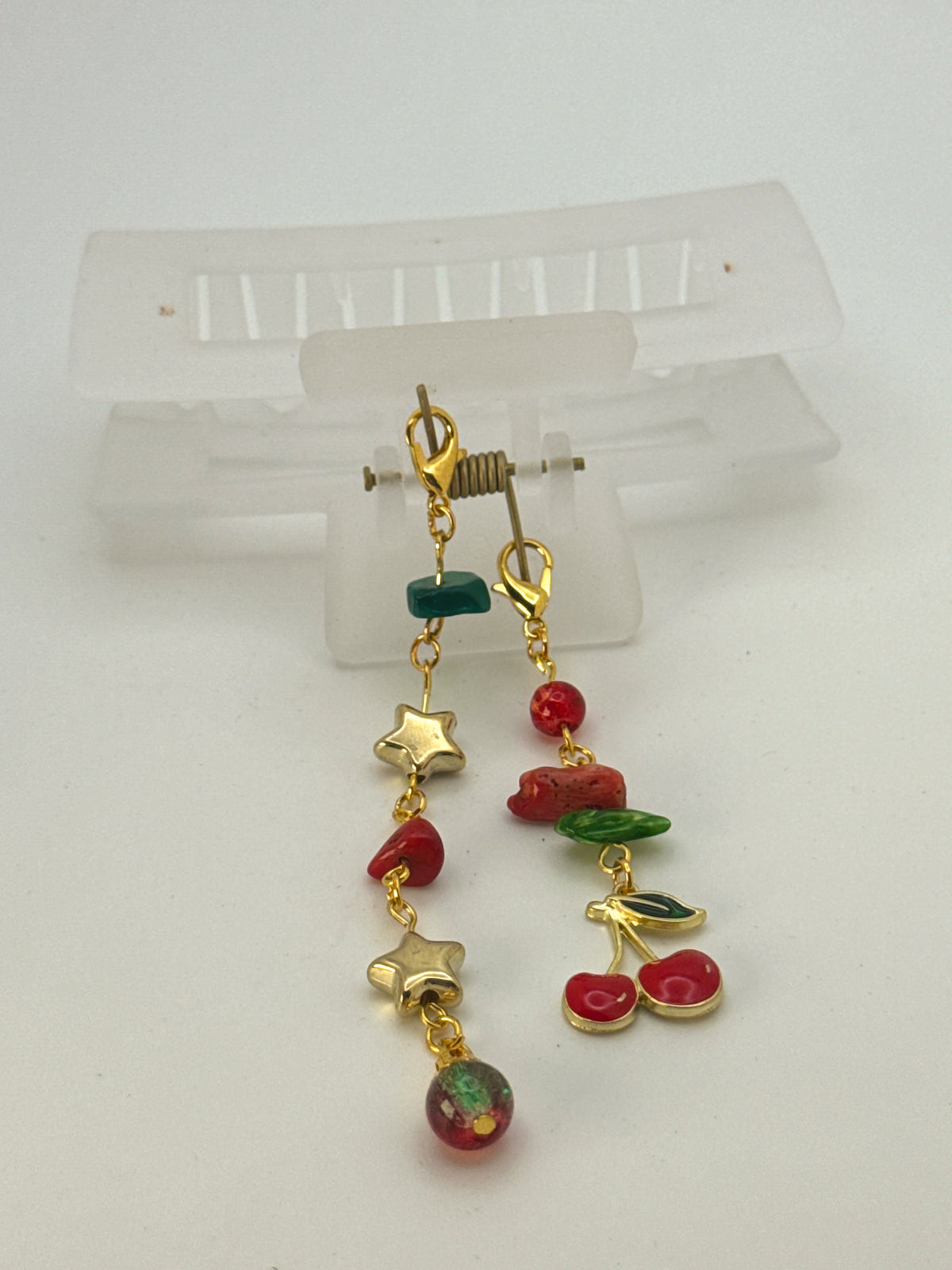 Clear Medium Claw Clip with Handmade Beaded Charms | Removable Charm Clip | 3.1”