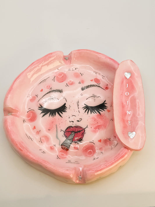 Pink Smoking Moon Ashtray – Hand-Painted Celestial Moon Dish (5.5”)