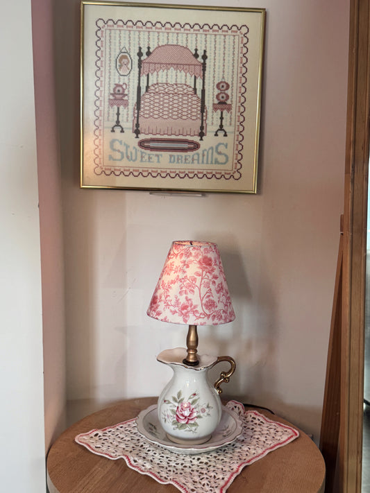Vintage Cottagecore Floral Pitcher Lamp – 14” Porcelain Rose Table Lamp