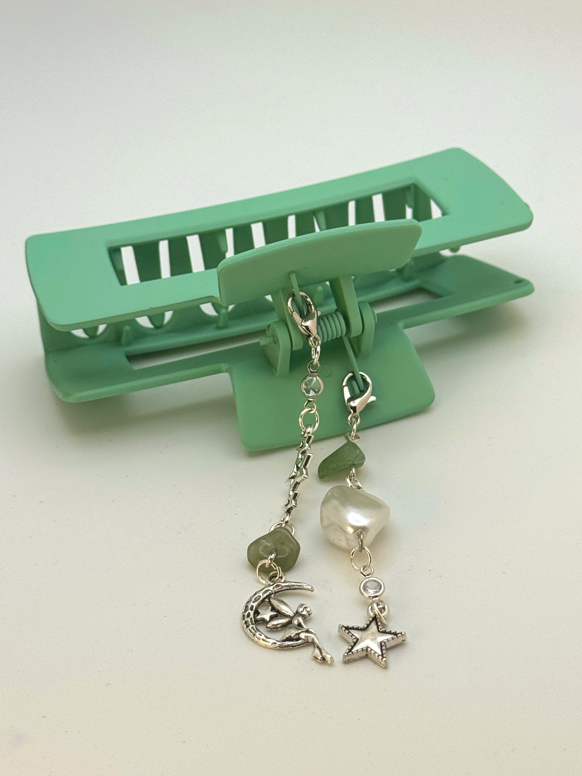 Green Large Claw Clip with Handmade Beaded Charms | Removable Charm Clip | 4.1”