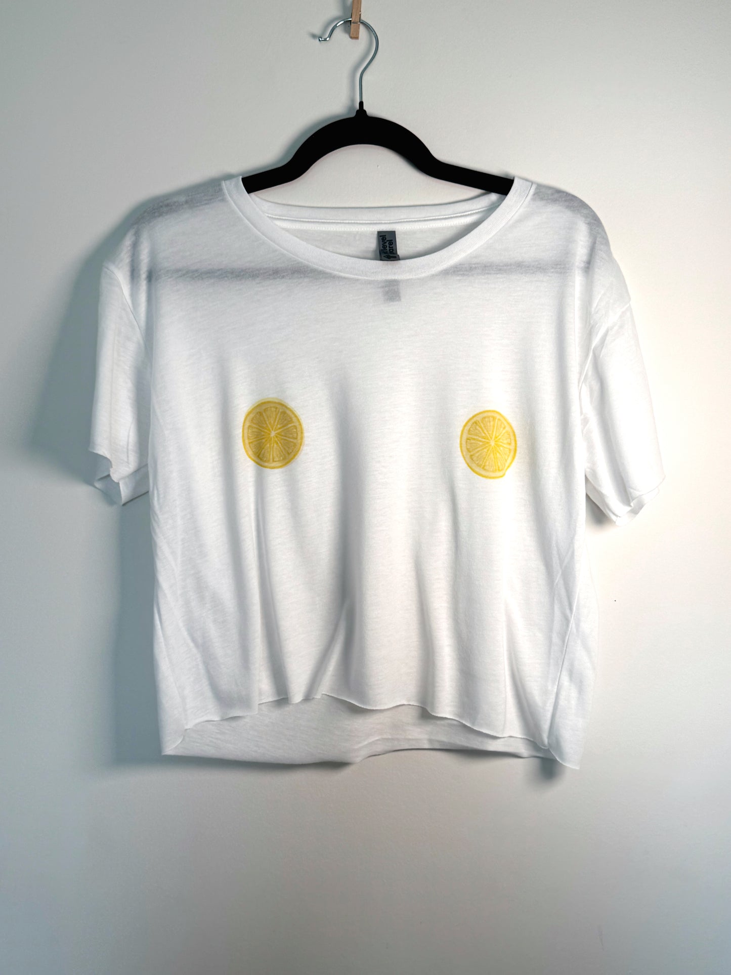 Squeeze These Cropped Tee | Graphic Crop Top (LEMON SLICE)