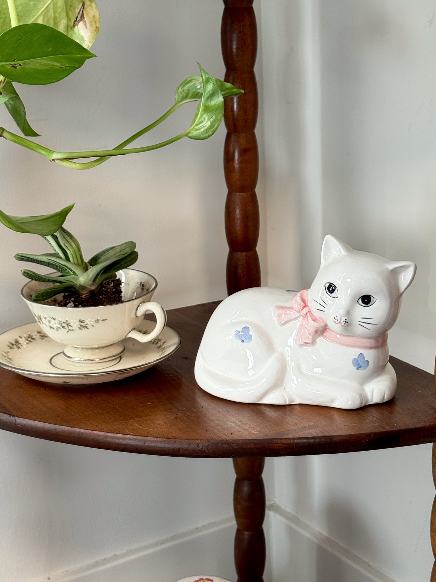 Vintage Ceramic Cat Figurine with Pink Bow | Made in Taiwan