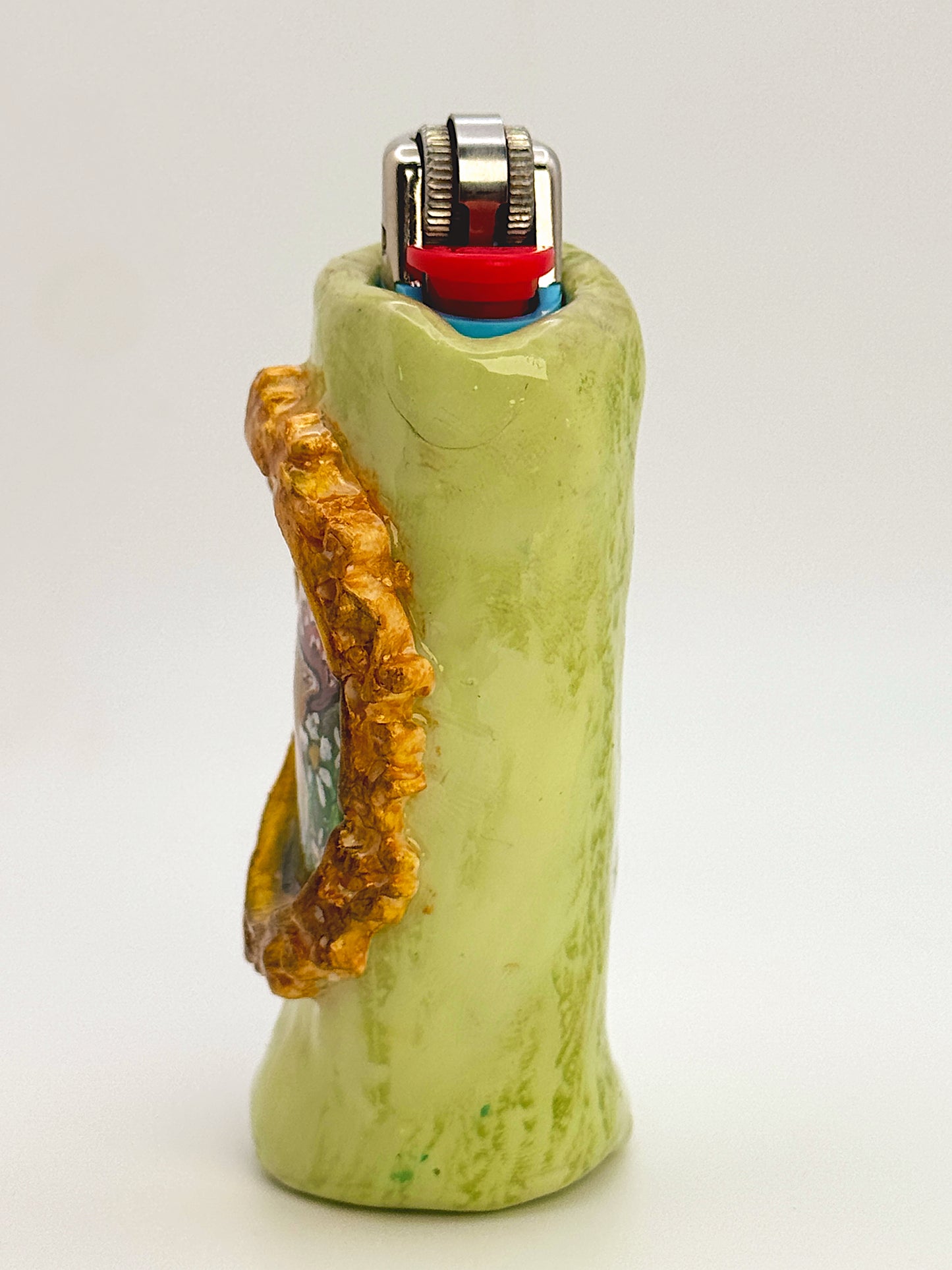 Mushroom Snail Lighter Case – Hand-Painted Woodland Scene with Vintage Frame