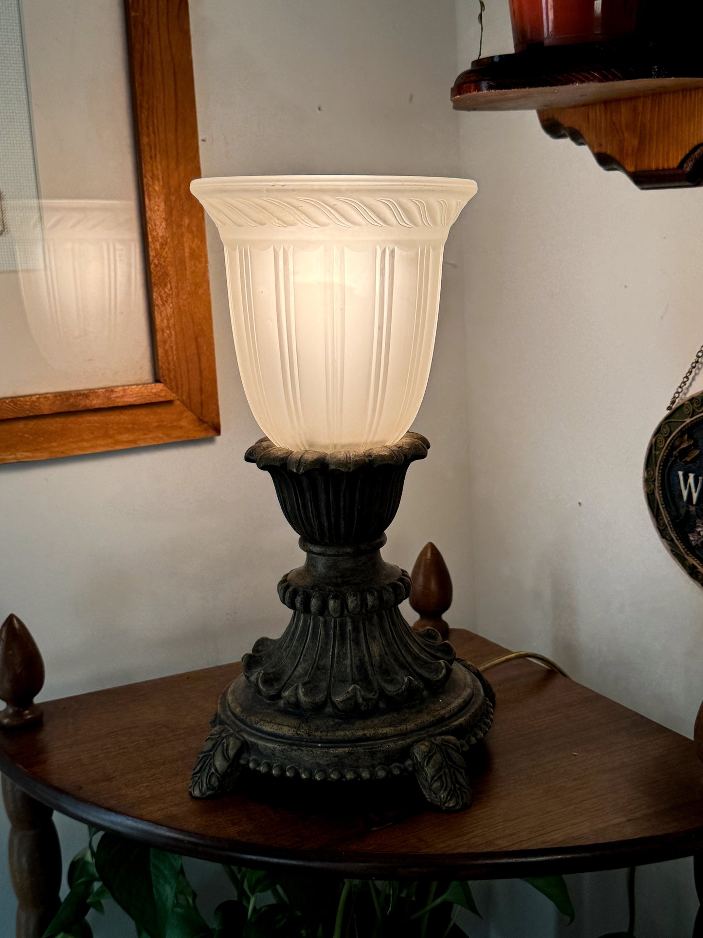 Vintage Table Lamp with Frosted Glass Shade – Heavy Ornate Base