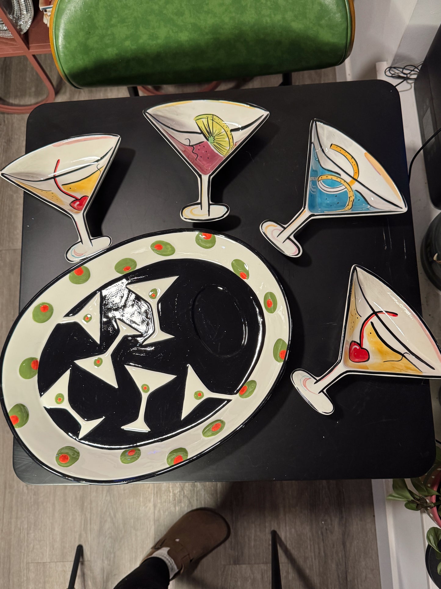 Vintage Martini Party Serving Set – Hand-Painted Cocktail Tray + 4 Martini Glass Plat