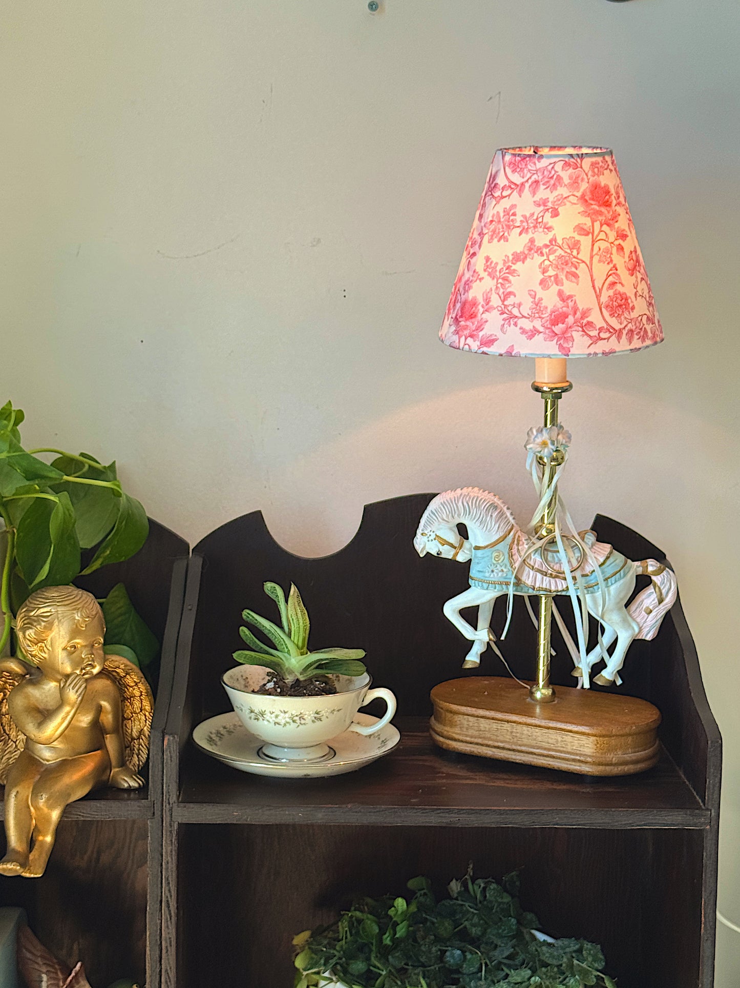Vintage 1989 House of Lloyd Porcelain Carousel Horse Table Lamp - 17"