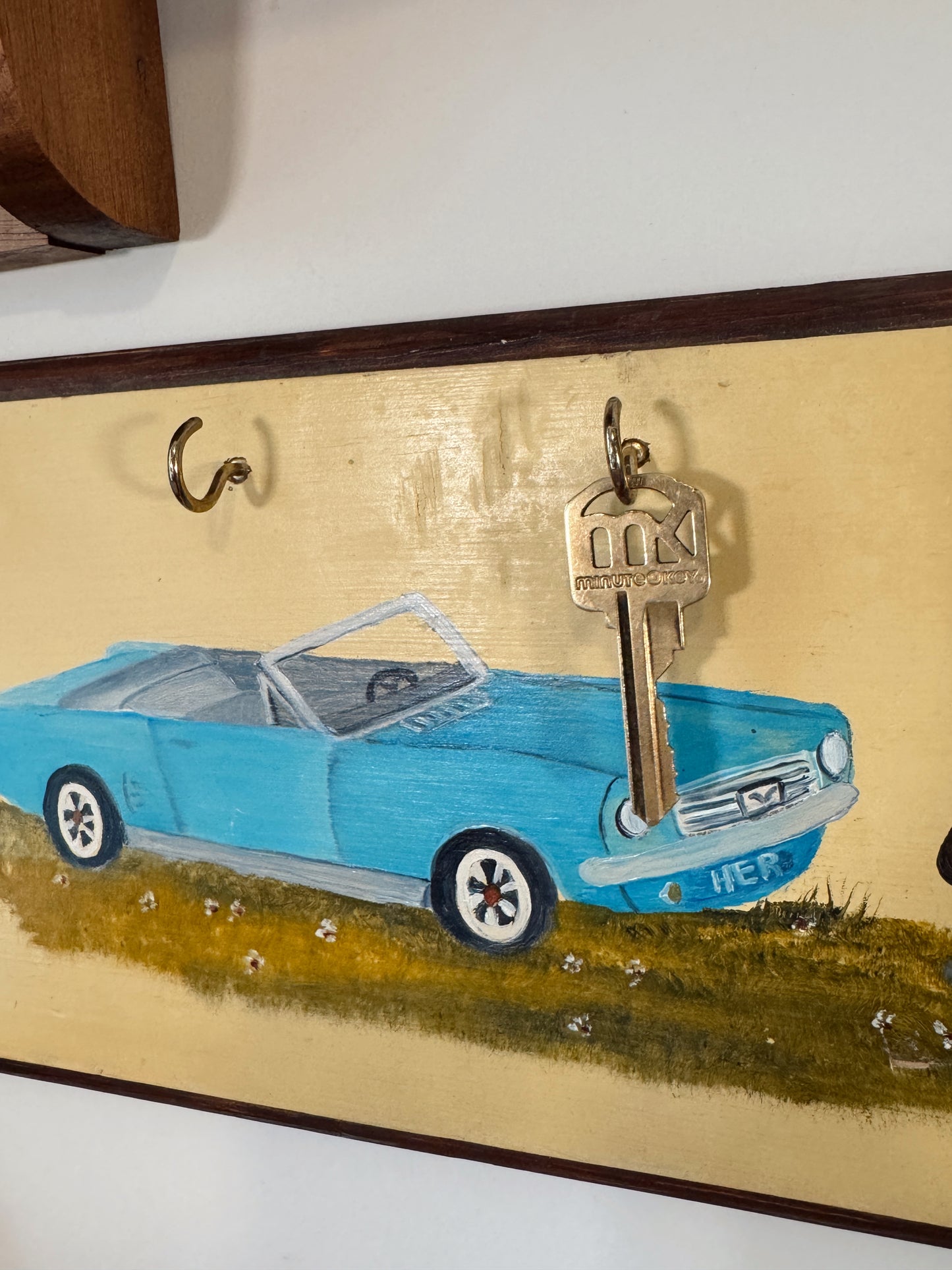 Vintage Car Key Rack – His & Hers Entryway Wall Organizer