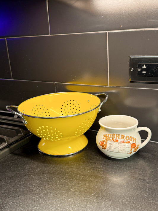 Vintage Yellow Enamel Colander Strainer – Retro Farmhouse Kitchen