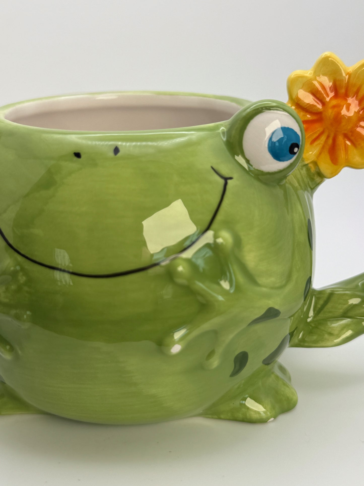 Freddy The Frog Pier One Imports Coffee Cup• Mug Planter Ceramic Frog with Sunflower