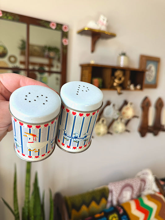 Vintage Goose Salt & Pepper Shakers Set – Made in Hong Kong – Cottagecore Kitchen Decor