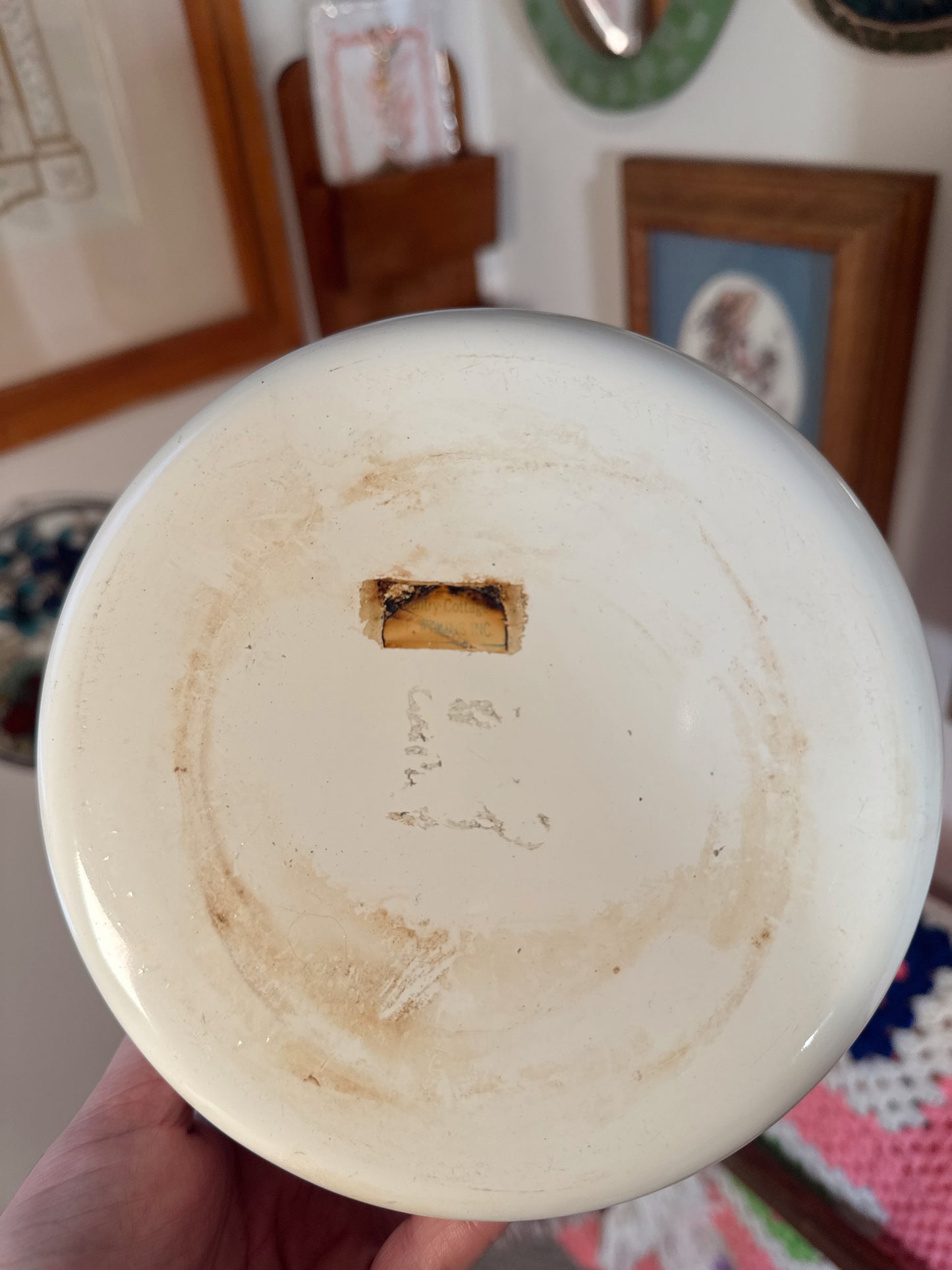 Vintage Enamel Teapot with Wooden Handle – Country Cottage Hearts & Birds