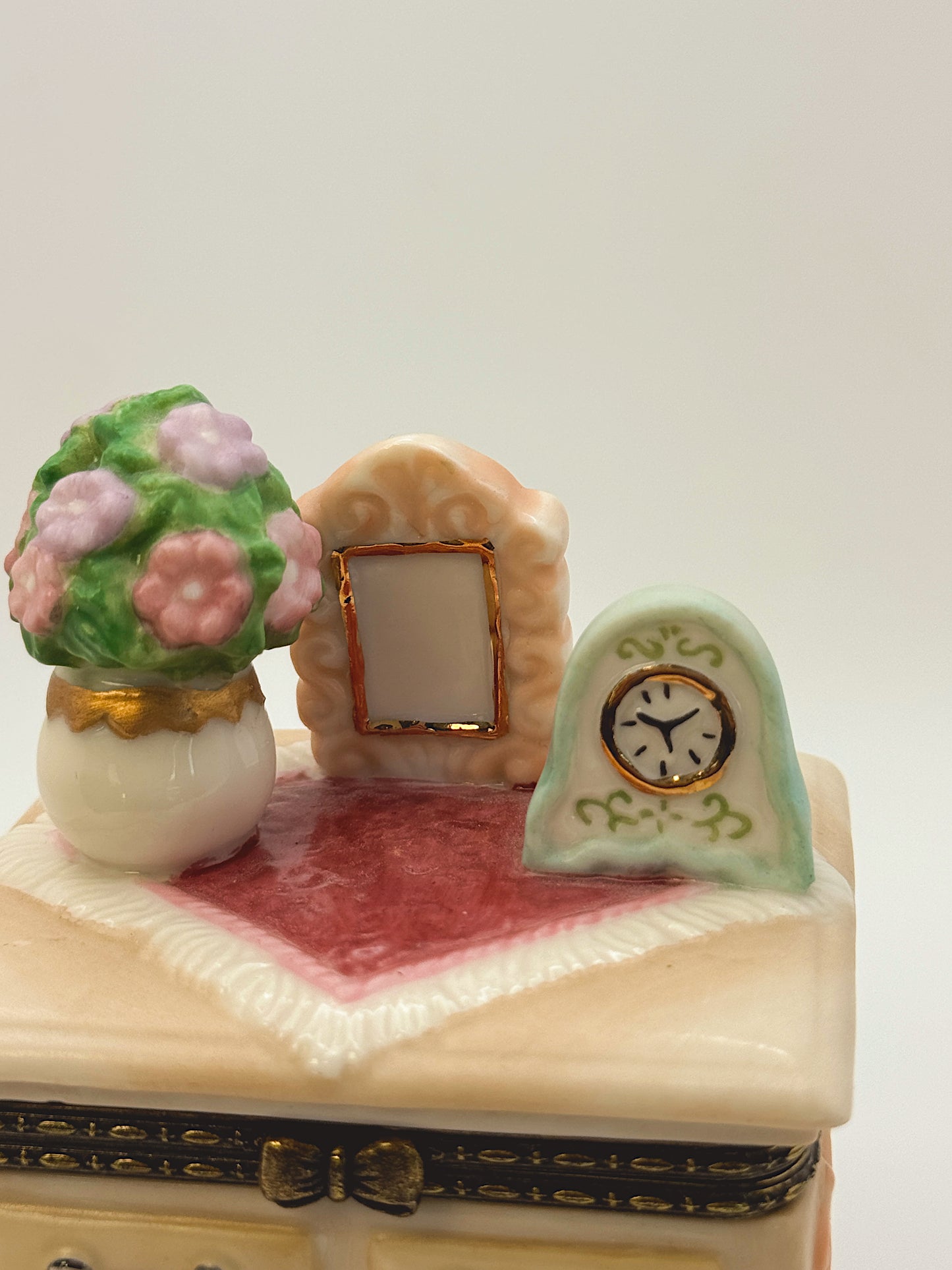 Vintage Mini Dresser Trinket Box with Floral Details | Jewelry & Keepsake Box